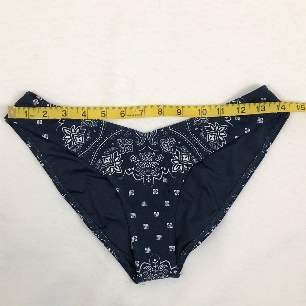 NWT Tilly's Navy and White Bandana Print Bikini Bottom Sz M (S2) - Picture 6 of 6
